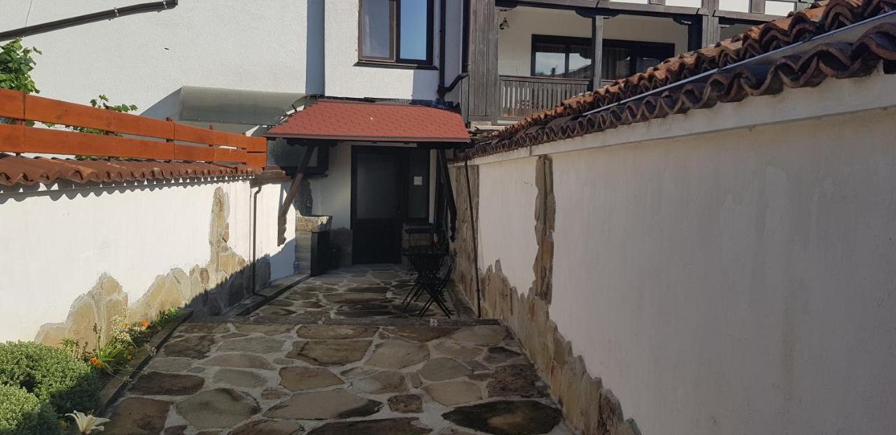 Часовника Hotel Trjavna Kültér fotó