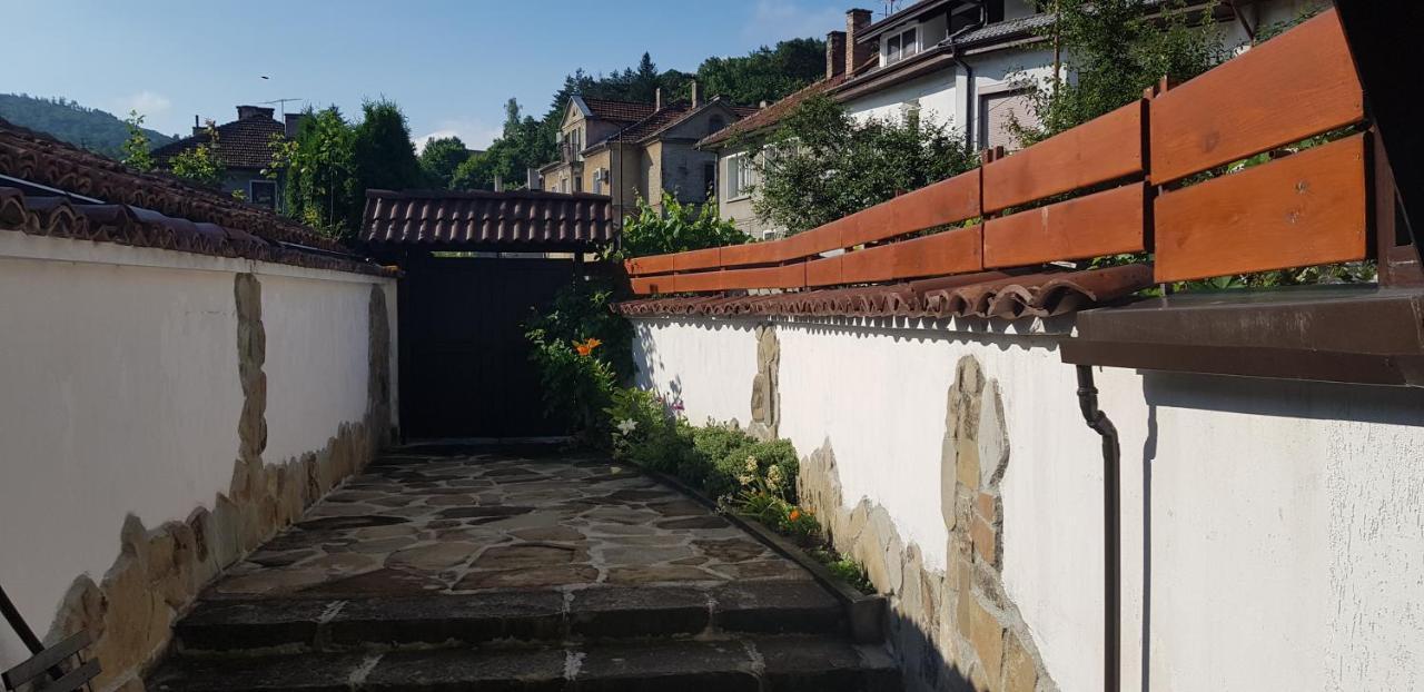 Часовника Hotel Trjavna Kültér fotó