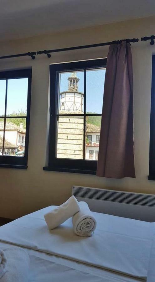 Часовника Hotel Trjavna Kültér fotó